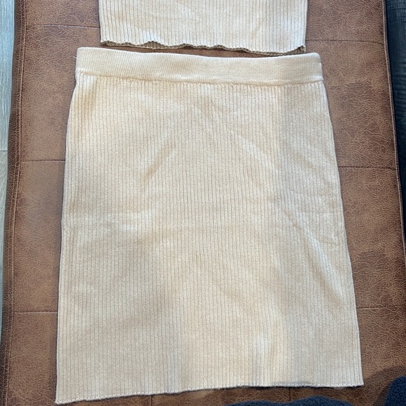 Reap the sew boutique nude two piece set - Picture 5 of 5